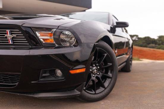 FORD MUSTANG 3.7 V6 PREMIUM GASOLINA MANUAL